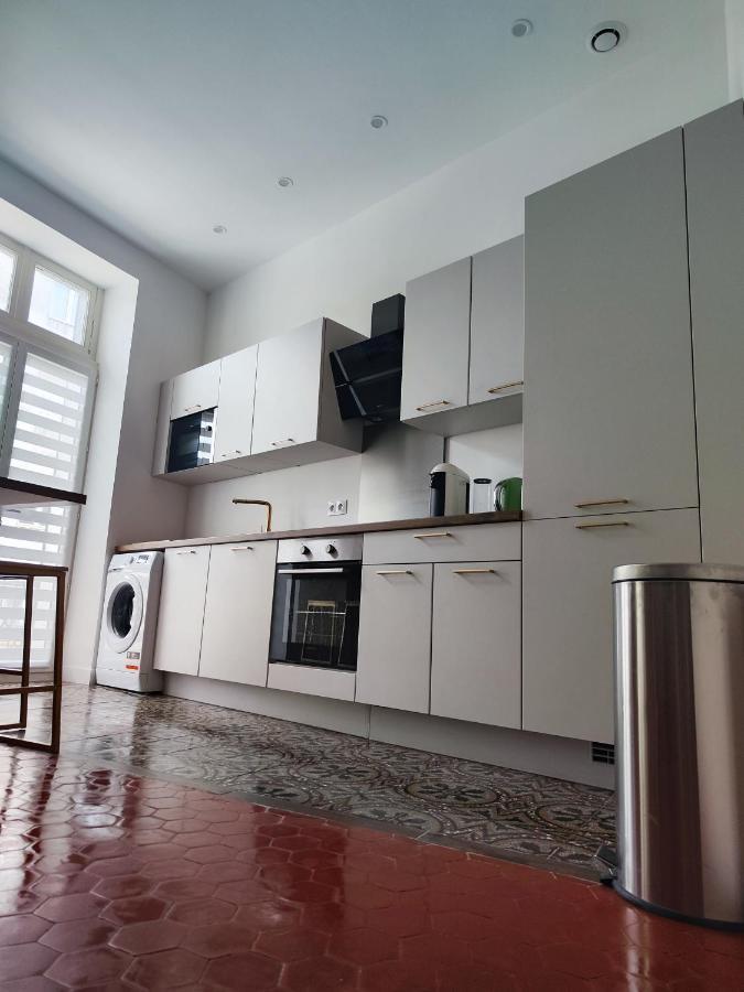 Bright And Modern 3-Bedroom Apartment, 90M2 With Air Condition, In Béziers Exteriér fotografie